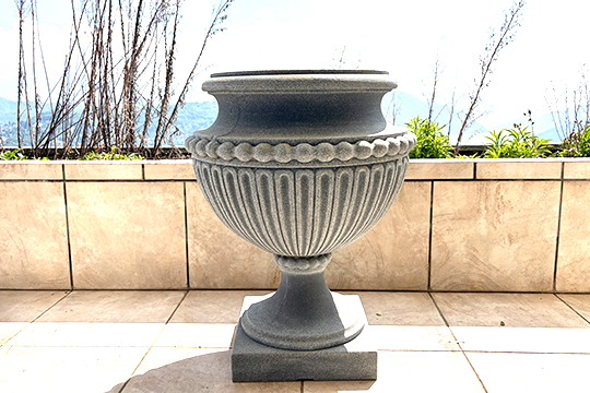 1 VASO ROTONDO DA ESTERNO IN PLASTICA COLORE GRIGIO DIM. 63x80 CM