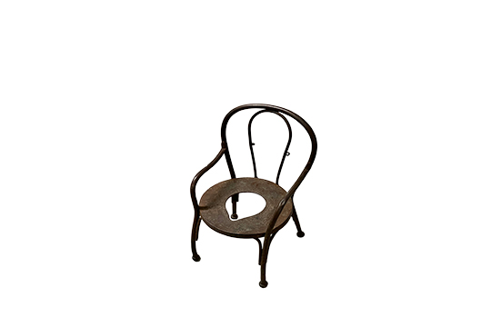 1 SEDIA-COMODA PER BAMBINI, VINTAGE, IN METALLO, ALTEZZA SEDUTA 30 CM DIM. 35x60x40 CM