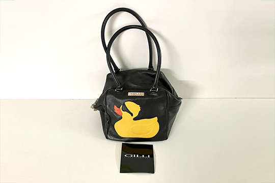 1 BORSA GILLI IN PELLE COLORE NERO, “ANATROCCOLO”, DOPPI MANICI, PORTABILITÀ A MANO E A SPALLA DIM. 22x20x19 CM