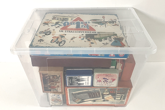 1 MYSTERY BOX: GIOCHI IN SCATOLA VINTAGE, TEDESCO, FRANCESE