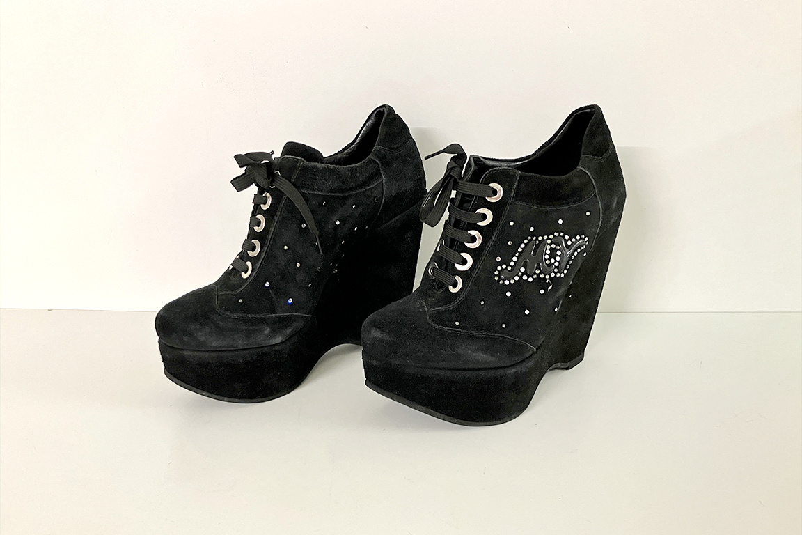 1 PAIO DI SCARPE MAURO VOLPONI IN PELLE SCAMOSCIATA, COLORE NERO, CON PAILLETTES, TAGLIA 37 (NUOVO)