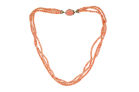 1 COLLANA TORCHON A 3 FILI DI CORALLO ROSA DA 4,50 MM CON CHIUSURA IN ARGENTO DORATO 800‰