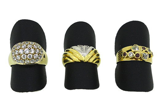 3 ANELLI CON PIETRE SEMIPREZIOSE E BRILLANTINI TG. HUIT-HUIT TUTTO ORO 18 KR. GR. TOT. 16,50