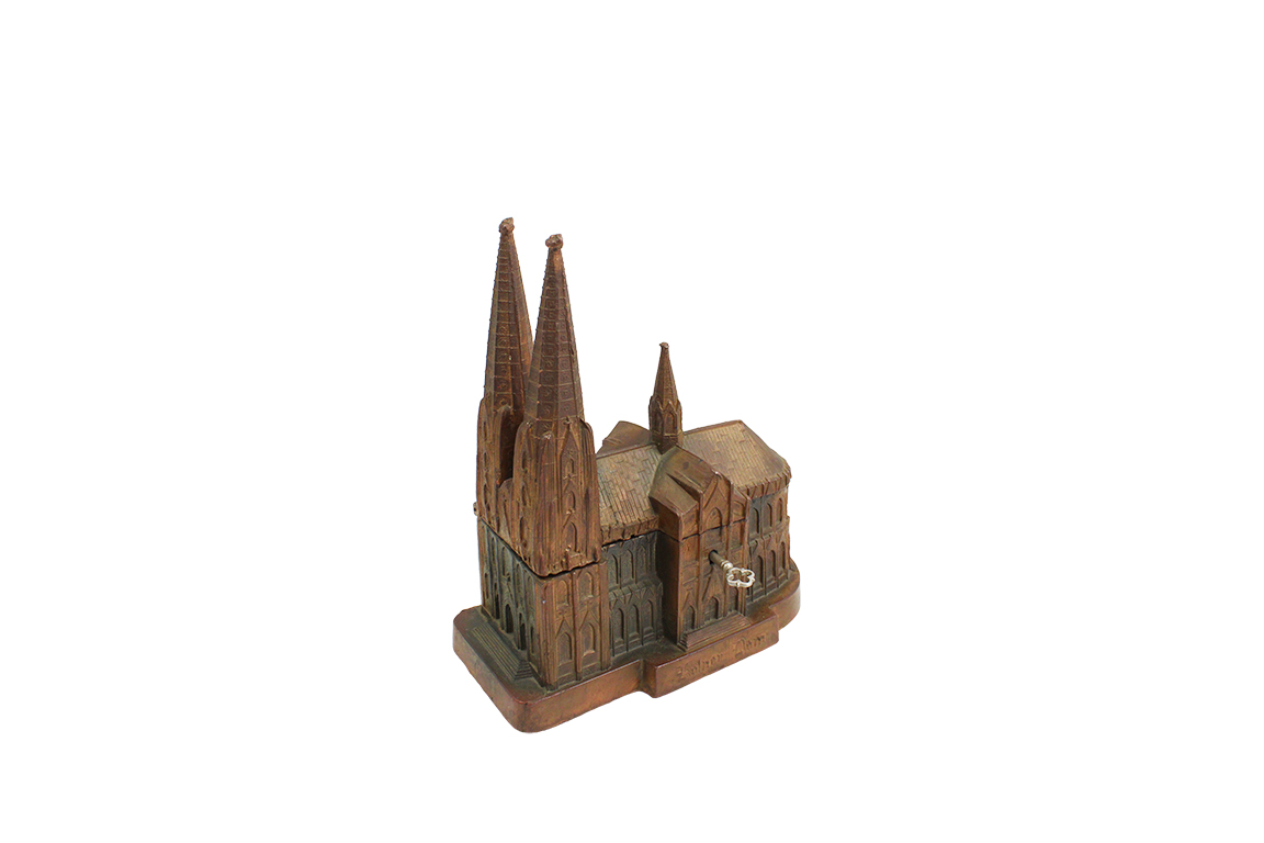 1 CARILLON VINTAGE CON INTERNO PORTAGIOIE, IN METALLO CHE RIPRODUCE IL DUOMO DI COLONIA DIM. 17x19x10 CM